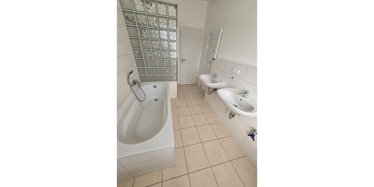 Etagenwohnung Teltow - 4.5 Zimmer, 114 m&sup2;, 1.760&euro; | Angebot:26416077