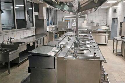 Gastro Küche in 1 A Lage anzumieten in Eching neben Ikea zimmer