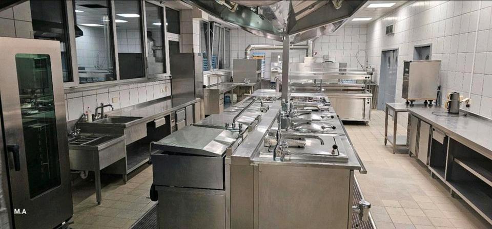 Gastro Küche in 1 A Lage anzumieten in Eching neben Ikea zimmer