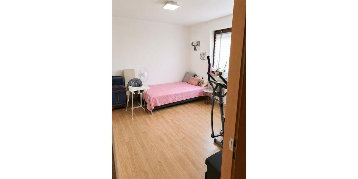 Etagenwohnung Ditzingen - 3 Zimmer, 84 m&sup2;, 1.300&euro; | Angebot:26289269
