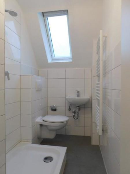 Modernisiertes Haus, neues Bad ! zimmer