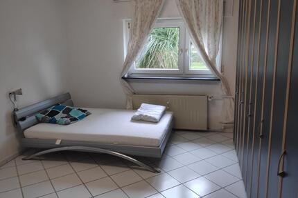 Möbiliertes Zimmer in WG 1 zimmer