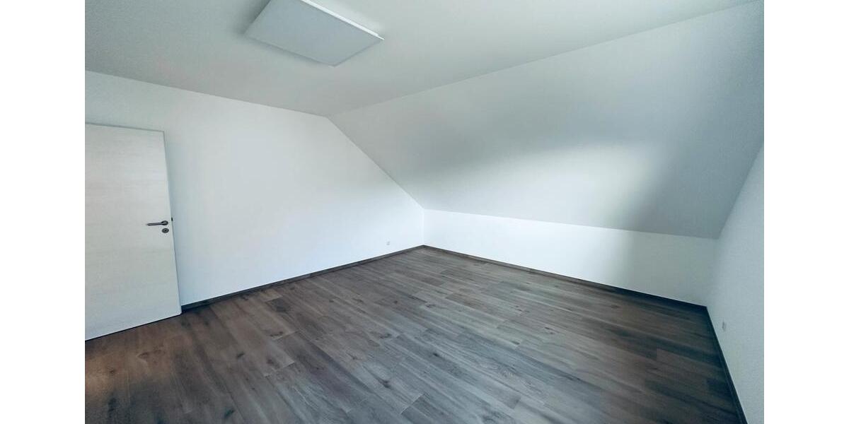 Dachgeschoßwohnung Breuberg - 4 Zimmer, 114 m&sup2;, 1.200&euro; | Angebot:24382979