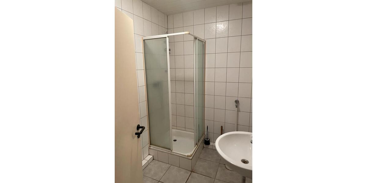 Zimmer ab sofort bezugsfrei 1 zimmer