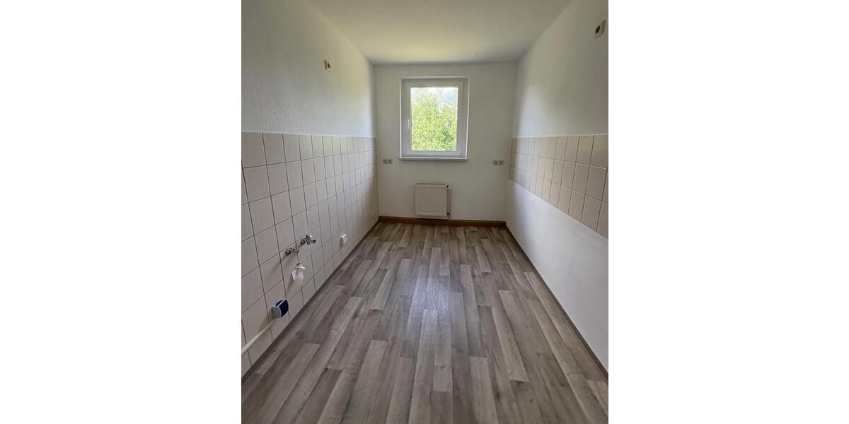 Etagenwohnung Weida - 3 Zimmer, 58 m&sup2;, 276&euro; | Angebot:21395749