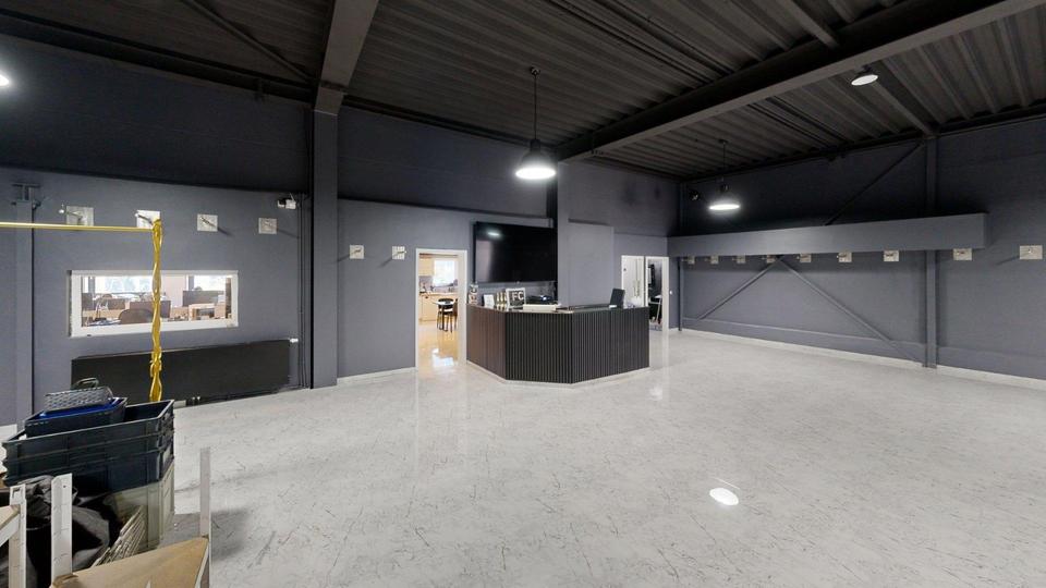 Hannover Laatzen - Gewerbefläche bzw Lagerhalle mit 340 m² zu vermieten. WC+Küche, teilbar zimmer