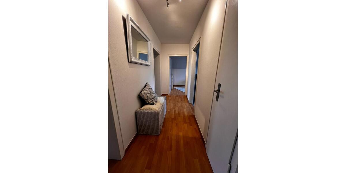 Etagenwohnung Neuss - 3 Zimmer, 75 m&sup2;, 1.780&euro; | Angebot:24363893