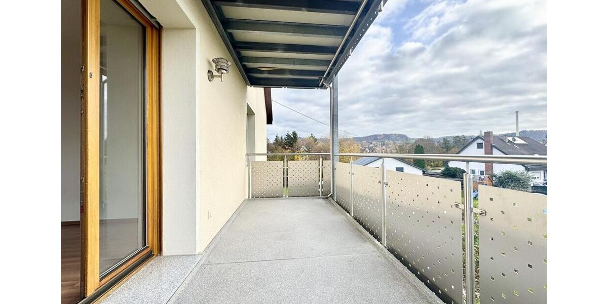 3-Zimmer-Wohnung plus separatem Esszimmer und 2 Balkonen in Oberstenfeld 4 zimmer