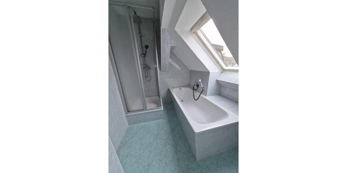 Dachgeschoßwohnung Schwarzenberg/Erzgebirge Erzgebirge - 3 Zimmer, 67 m&sup2;, 395&euro; | Angebot:26019599