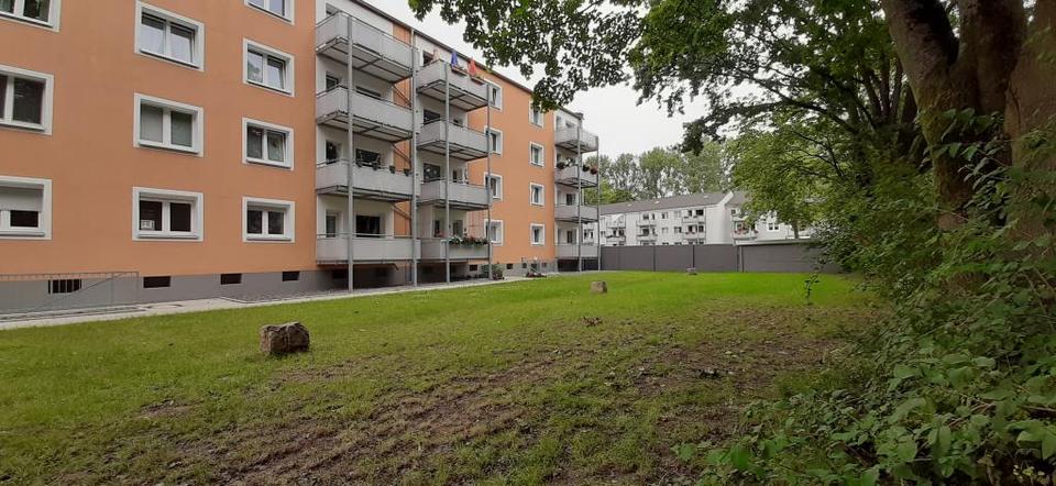 Etagenwohnung Voerde (Niederrhein) - 4.5 Zimmer, 70 m&sup2;, 609&euro; | Angebot:25139022