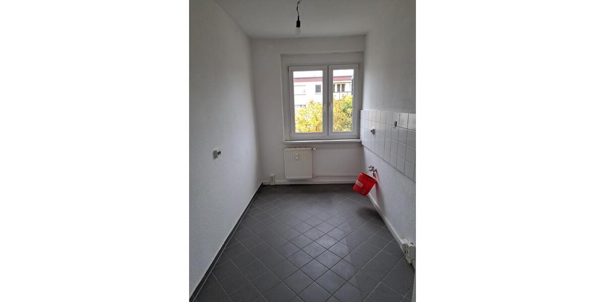 Etagenwohnung Sondershausen - 3 Zimmer, 57 m&sup2;, 330&euro; | Angebot:24865427