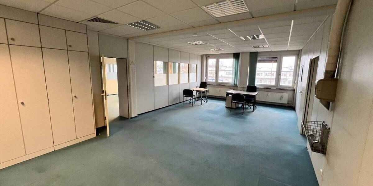 Gewerbeobjekt Lübeck St. Gertrud - 6 Zimmer, 400 m&sup2;, 2.800&euro; | Angebot:25798667