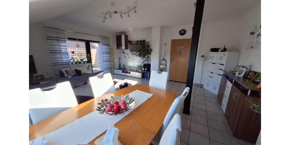 Dachgeschoßwohnung Windeck - 4 Zimmer, 117 m&sup2;, 1.050&euro; | Angebot:25805573