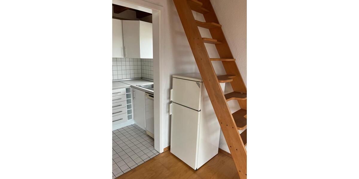 Dachgeschoßwohnung Böblingen - 2.5 Zimmer, 50 m&sup2;, 895&euro; | Angebot:24622406
