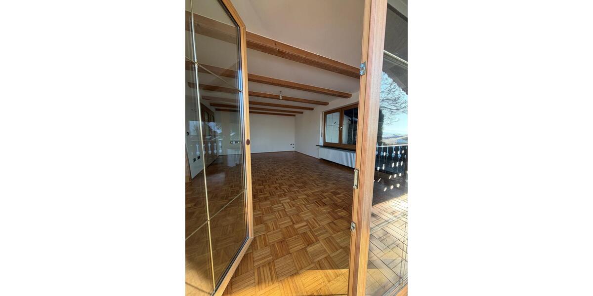 Mehrfamilienhaus, Wohnhaus Teisnach - 6 Zimmer, 213 m&sup2;, 1.350&euro; | Angebot:25712113