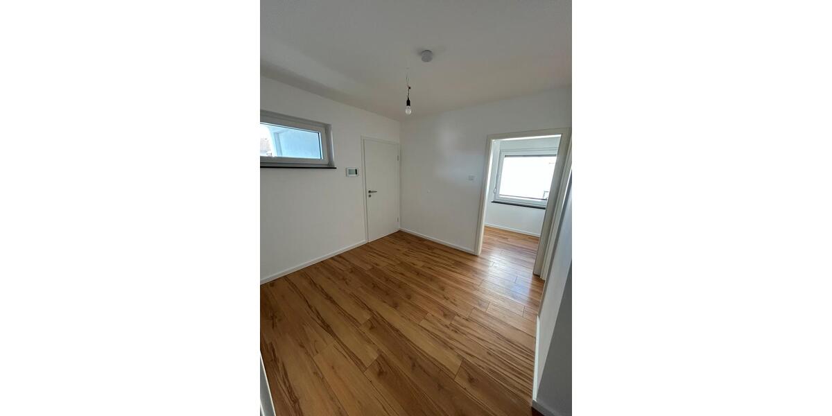 Maisonettenwohnung Sankt Augustin - 6 Zimmer, 140 m&sup2;, 1.600&euro; | Angebot:26659129