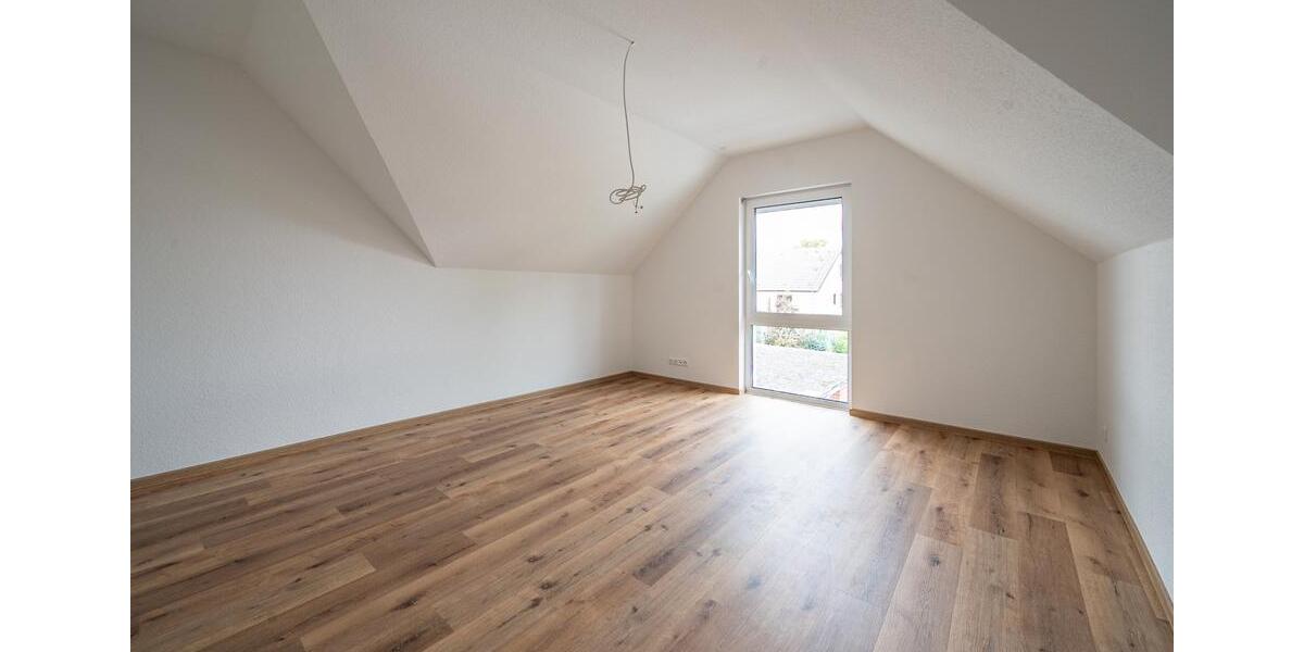 Etagenwohnung Geilenkirchen - 3 Zimmer, 110 m&sup2;, 1.100&euro; | Angebot:26338405