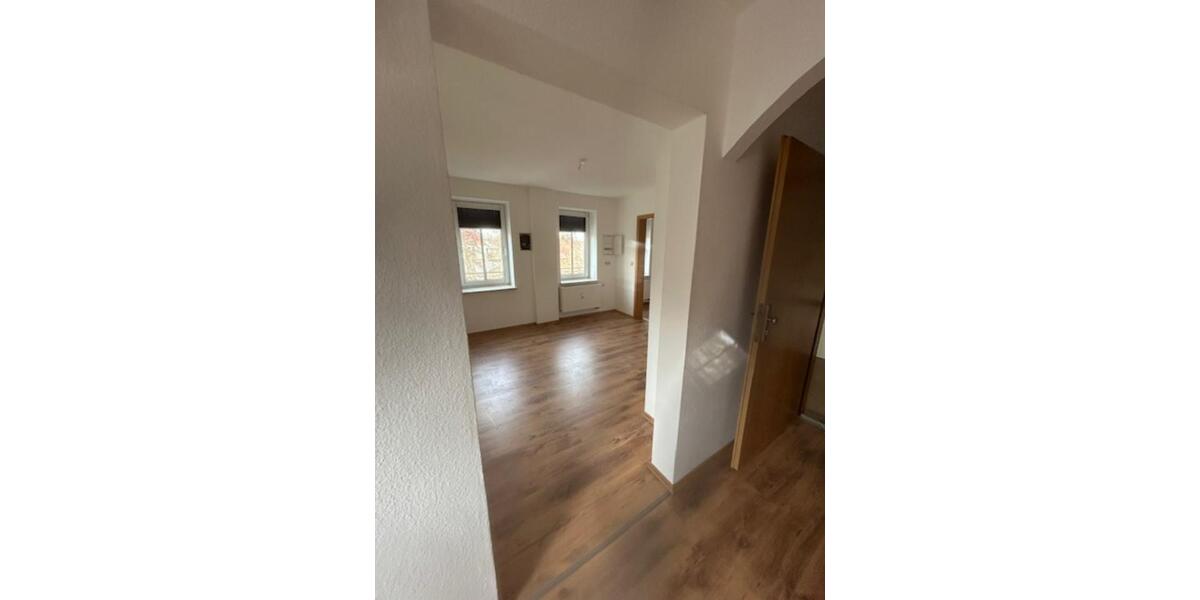 Dachgeschoßwohnung Weida - 3 Zimmer, 63 m&sup2;, 385&euro; | Angebot:25285638