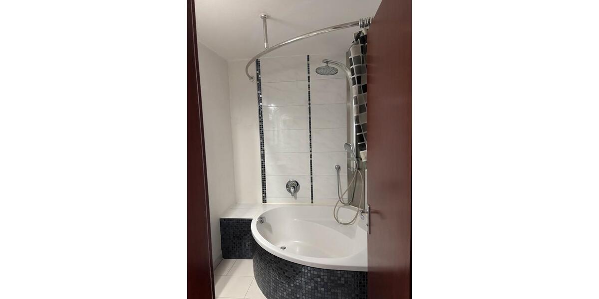 Etagenwohnung Ulm Söflingen - 4 Zimmer, 105 m&sup2;, 590&euro; | Angebot:25378382