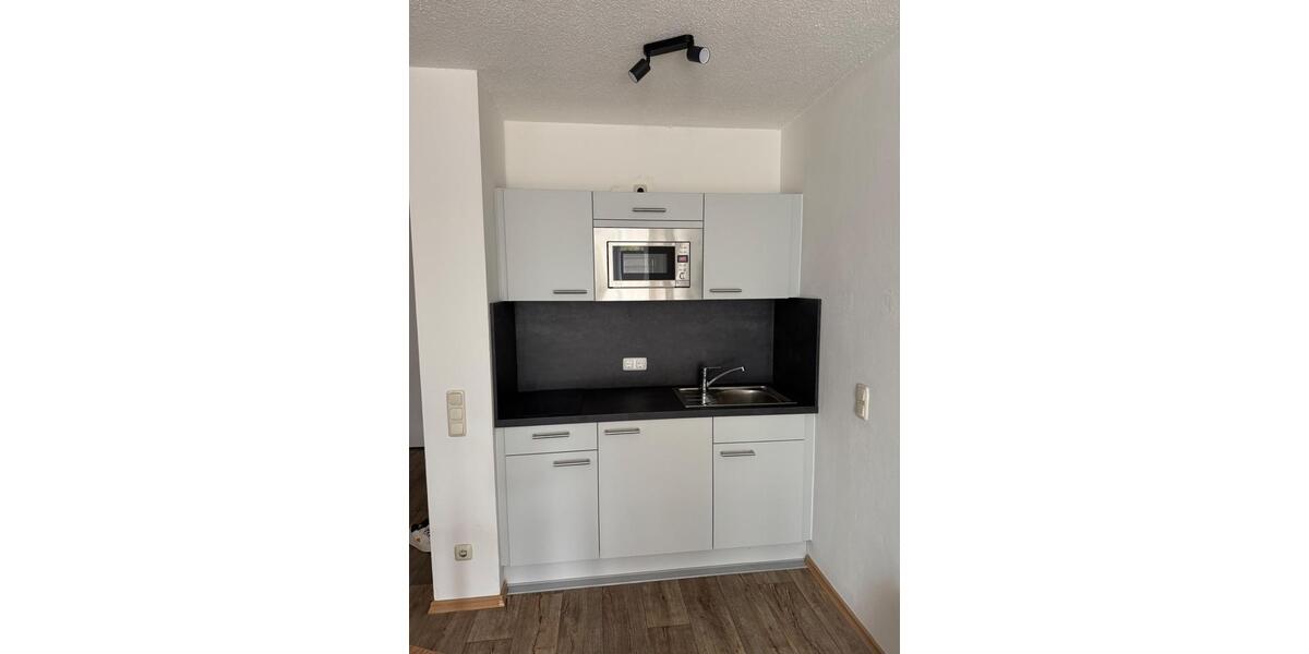 Erdgeschoßwohnung Weiden in der Oberpfalz - 1 Zimmer, 28 m&sup2;, 540&euro; | Angebot:26698864