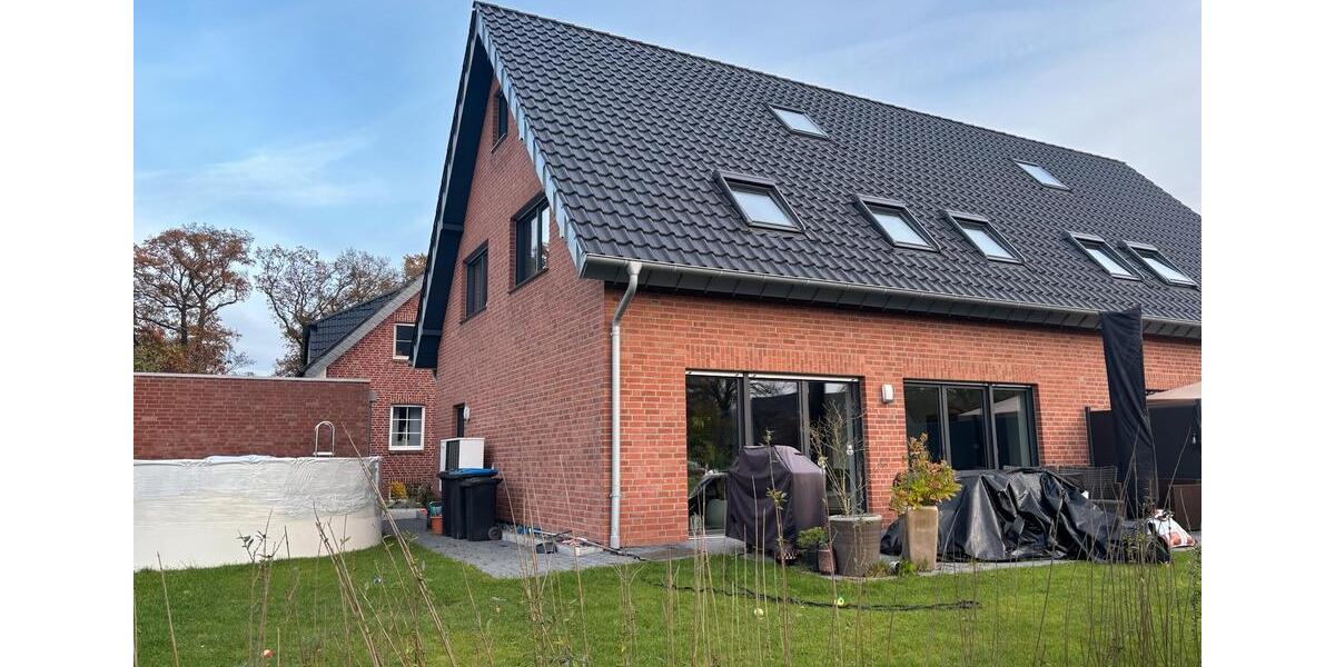 Doppelhaushälfte Hamminkeln - 5 Zimmer, 121 m&sup2;, 1.540&euro; | Angebot:25302186