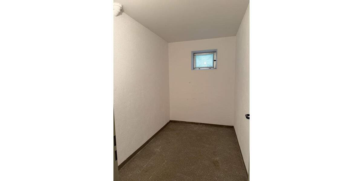 Maisonettenwohnung Altenburg - 2 Zimmer, 74 m&sup2;, 510&euro; | Angebot:26270602