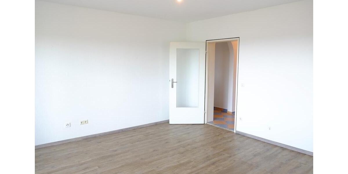 Etagenwohnung Lauf an der Pegnitz - 2.5 Zimmer, 75 m&sup2;, 710&euro; | Angebot:25925042