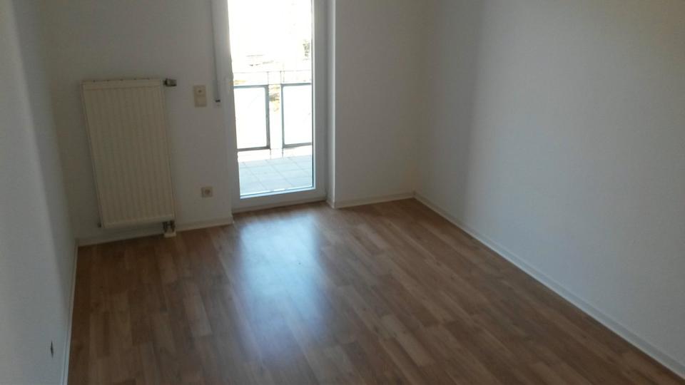 Etagenwohnung Kaiserslautern Engelshof - 3 Zimmer, 80 m&sup2;, 800&euro; | Angebot:26161643