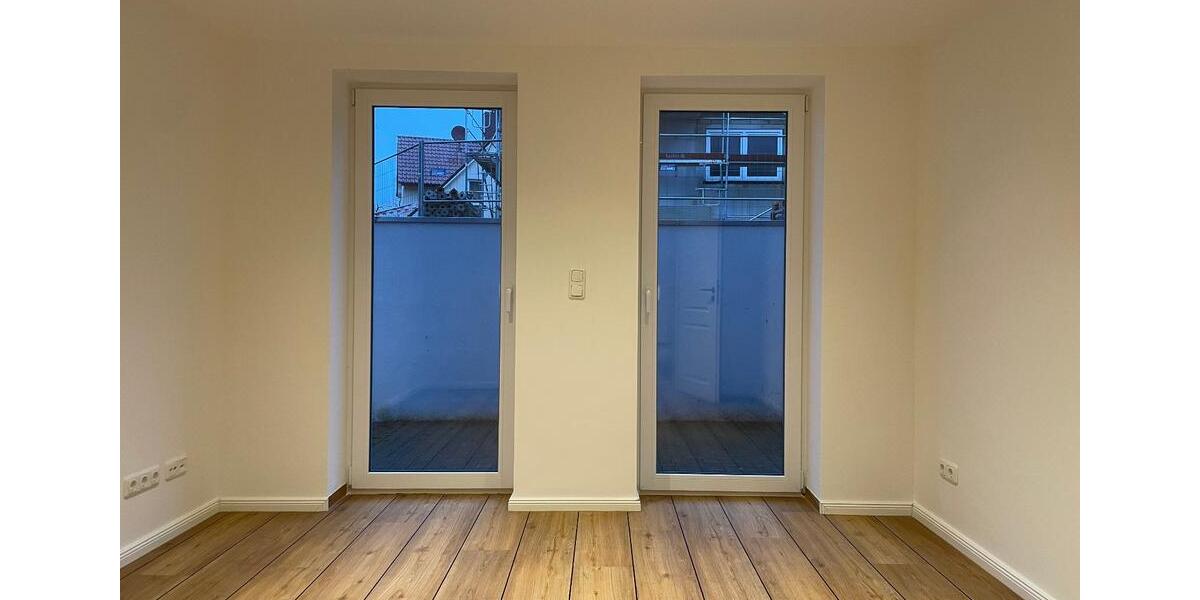 4 Zimmer | Souterrain | Terrasse | Fußbodenheizung | Dusche und Wanne | Stellplatz mgl. 4 zimmer