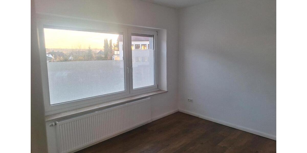 Erdgeschoßwohnung Hiddenhausen - 3 Zimmer, 83 m&sup2;, 750&euro; | Angebot:25947631