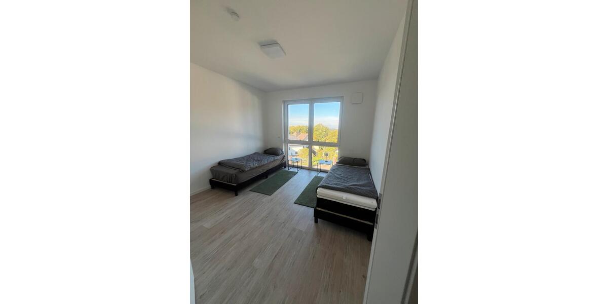 Wohnen auf Zeit Köln Porz - 5 Zimmer, 160 m&sup2;, 24&euro; | Angebot:24423819