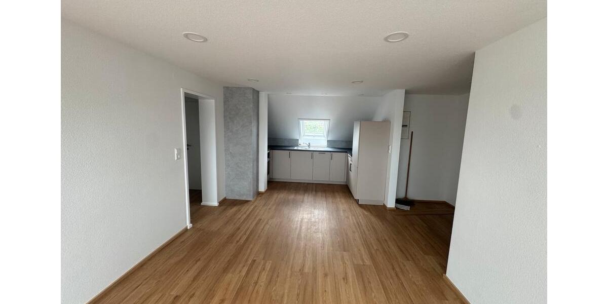Dachgeschoßwohnung Bad Waldsee - 3.5 Zimmer, 70 m&sup2;, 1.350&euro; | Angebot:26629229