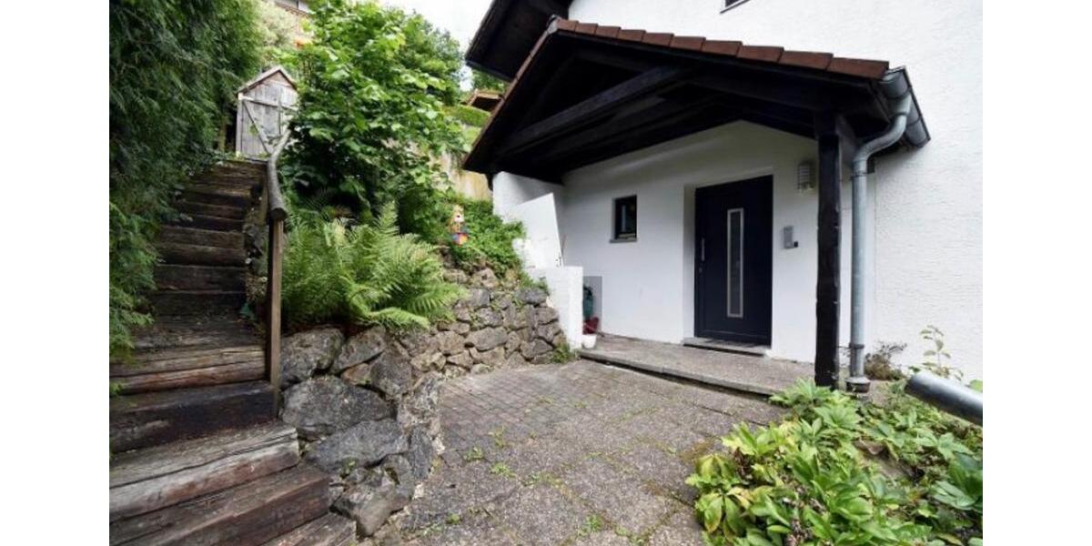 Etagenwohnung Kumhausen - 1 Zimmer, 8 m&sup2;, 600&euro; | Angebot:26039144