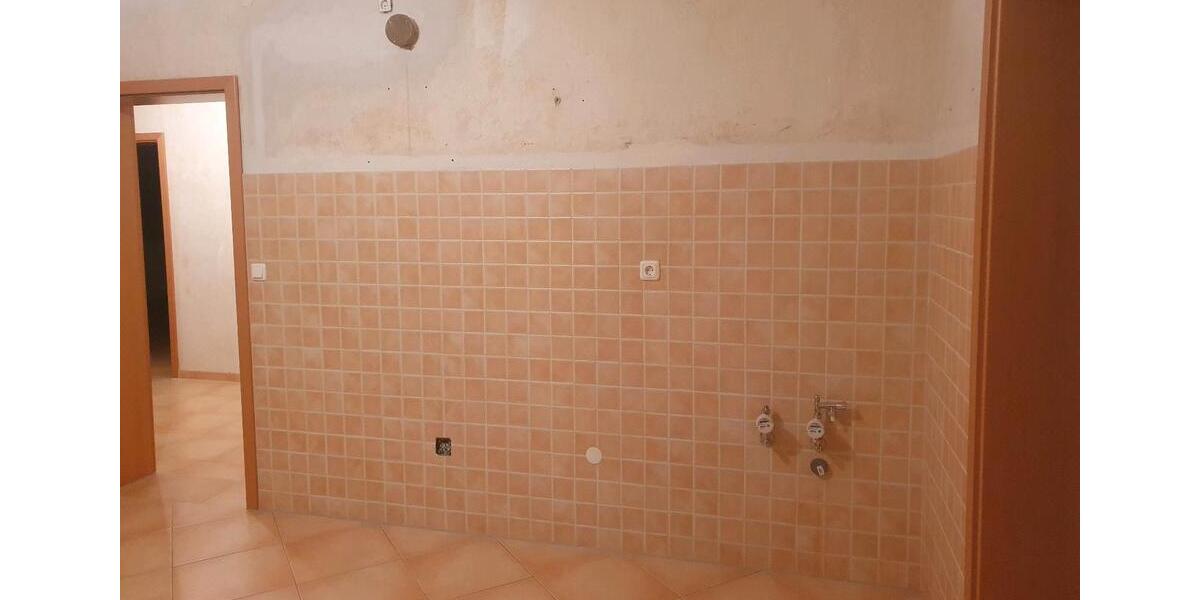 Niddatal Bönstadt 5 Zimmer Küche Bad Terrasse Kellerraum Garage 5 zimmer