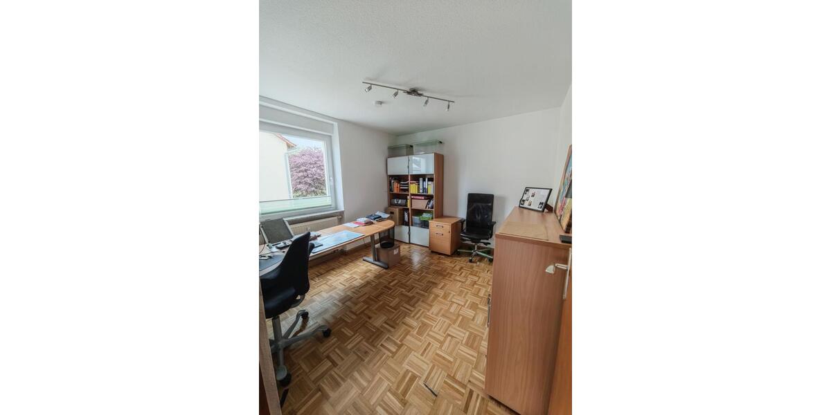 Etagenwohnung Wörth am Rhein - 3.5 Zimmer, 102 m&sup2;, 1.080&euro; | Angebot:26605322