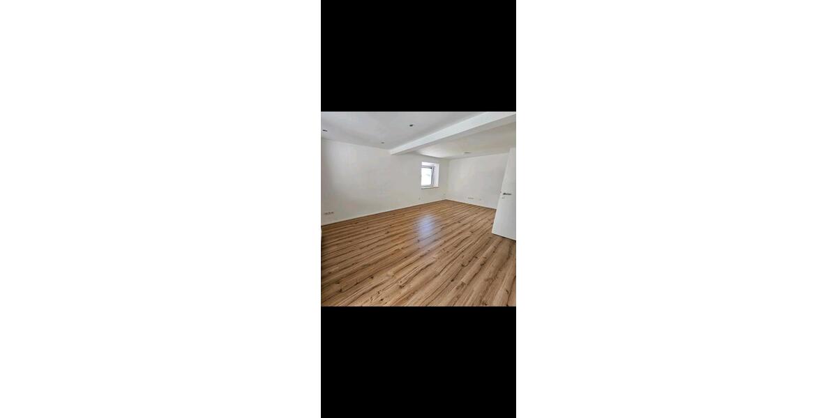 Erdgeschoßwohnung Vohenstrauß - 2 Zimmer, 65 m&sup2;, 580&euro; | Angebot:26420399