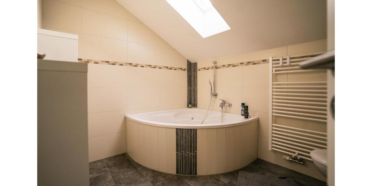 Dachgeschoßwohnung Grimma - 2 Zimmer, 65 m&sup2;, 700&euro; | Angebot:24754817