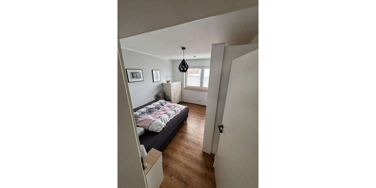 Doppelhaushälfte Landau an der Isar - 5 Zimmer, 120 m&sup2;, 1.500&euro; | Angebot:25054475