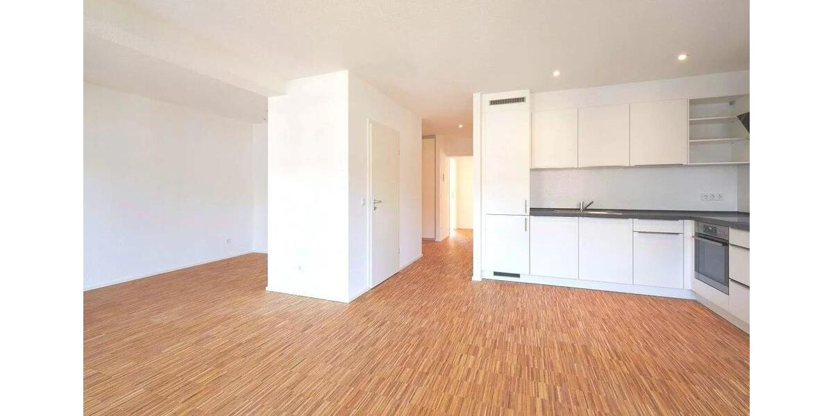 Etagenwohnung Saarbrücken - 2 Zimmer, 93 m&sup2;, 1.040&euro; | Angebot:26195574
