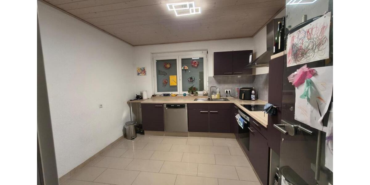 Erdgeschoßwohnung Brackenheim - 4 Zimmer, 91 m&sup2;, 990&euro; | Angebot:24863002