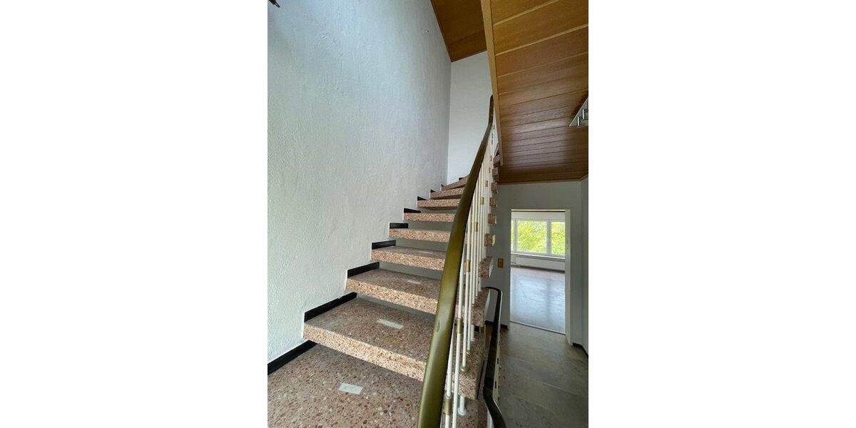 Etagenwohnung Lahnstein - 5 Zimmer, 113 m&sup2;, 1.200&euro; | Angebot:26226530