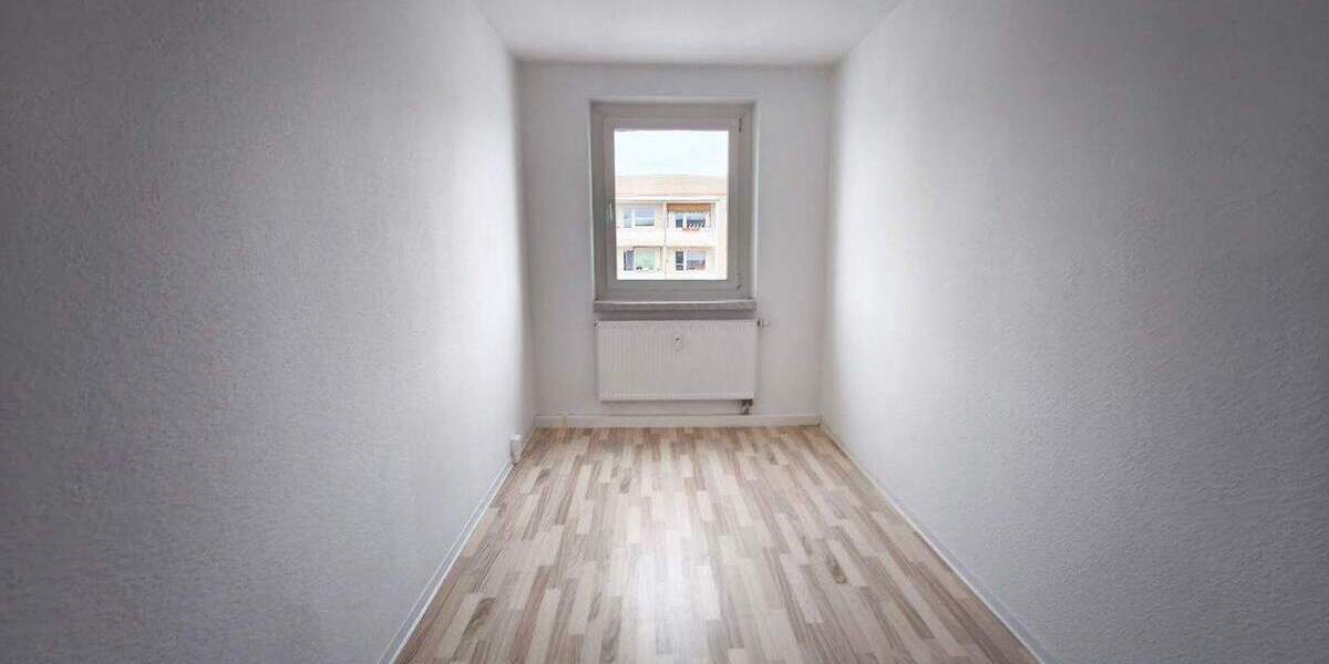 Etagenwohnung Sangerhausen - 6 Zimmer, 119 m&sup2;, 705&euro; | Angebot:24530316