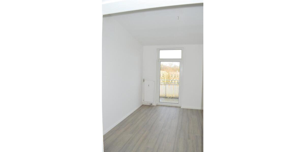 Etagenwohnung Wilhelmshaven - 5 Zimmer, 105 m&sup2;, 630&euro; | Angebot:25710632