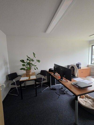 Gewerbeobjekt Osnabrück Schölerberg - 6 Zimmer, 126 m&sup2;, 1.430&euro; | Angebot:26160223