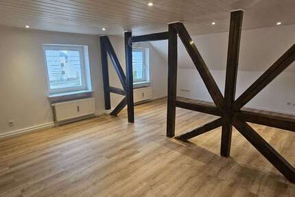 Wohnung zum Mieten in Nordrhein-Westfalen - Remscheid 825 € 103 m² 6 zimmer