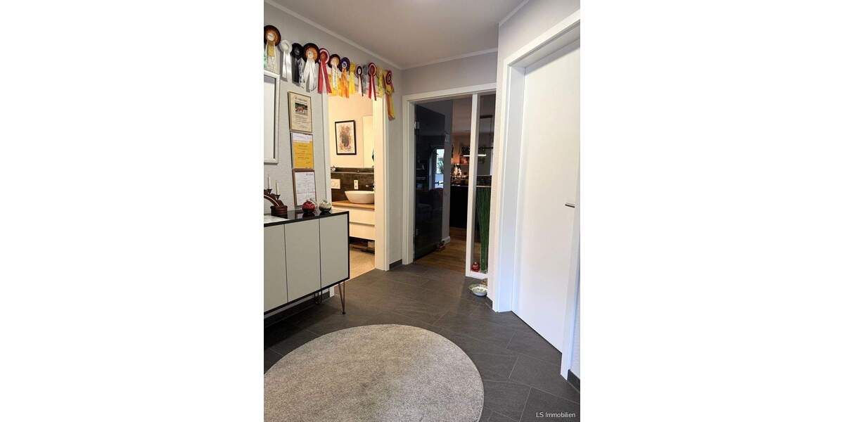 Etagenwohnung Wardenburg Wardenburg I - 2 Zimmer, 83 m&sup2;, 1.100&euro; | Angebot:24595528