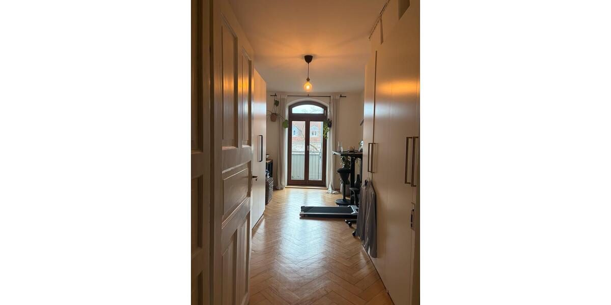 Etagenwohnung München Schwanthalerhöhe - 4 Zimmer, 93 m&sup2;, 2.400&euro; | Angebot:26095777