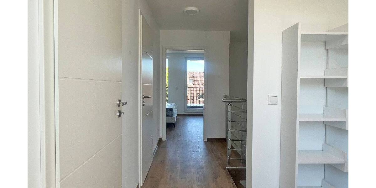 Reihenmittelhaus Hamburg Rahlstedt - 4 Zimmer, 115 m&sup2;, 2.700&euro; | Angebot:26733433