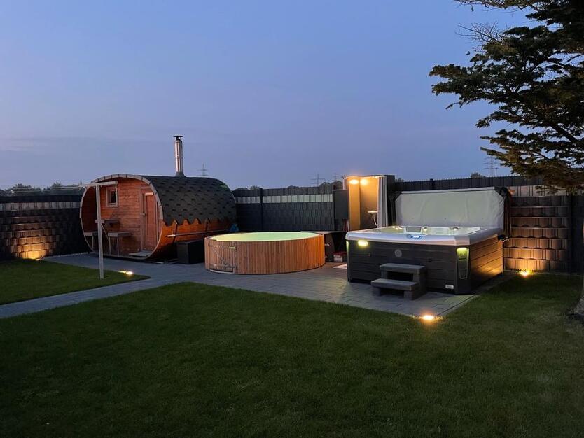 Ferienhaus für 8 Personen mit Whirlpool & Sauna