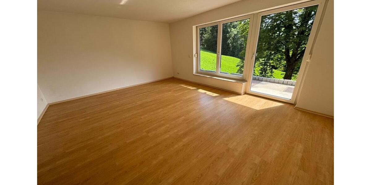 Erdgeschoßwohnung Berchtesgaden - 3.5 Zimmer, 88 m&sup2;, 1.090&euro; | Angebot:24730036